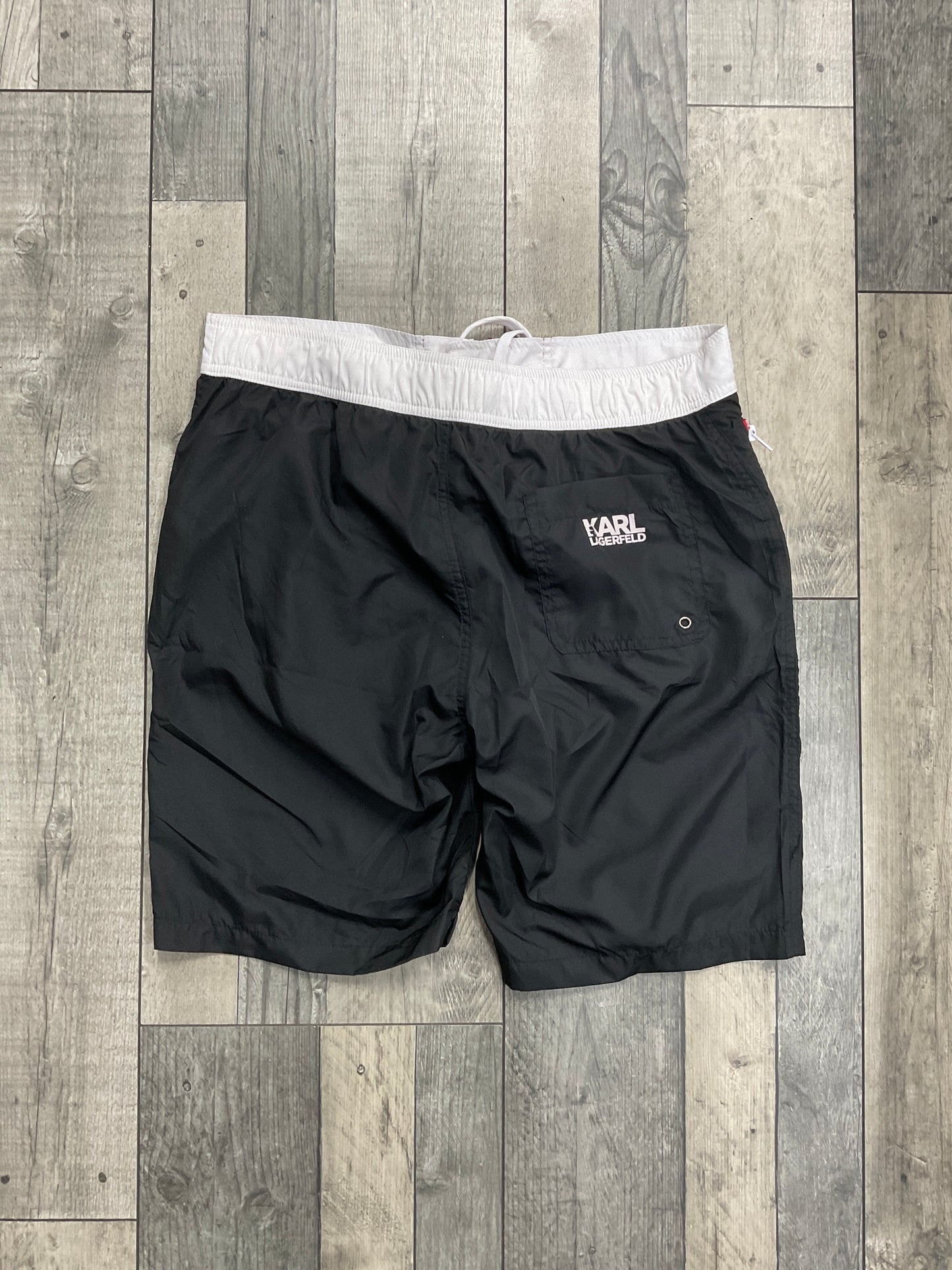 Short KARL LAGERFELD - Noir Blanc