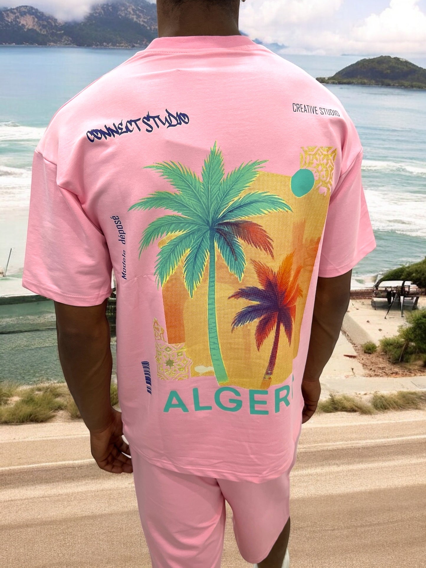 Ensemble ALGERIA Tropical – T-shirt + Short Unisexe (Palmiers)
- Rose