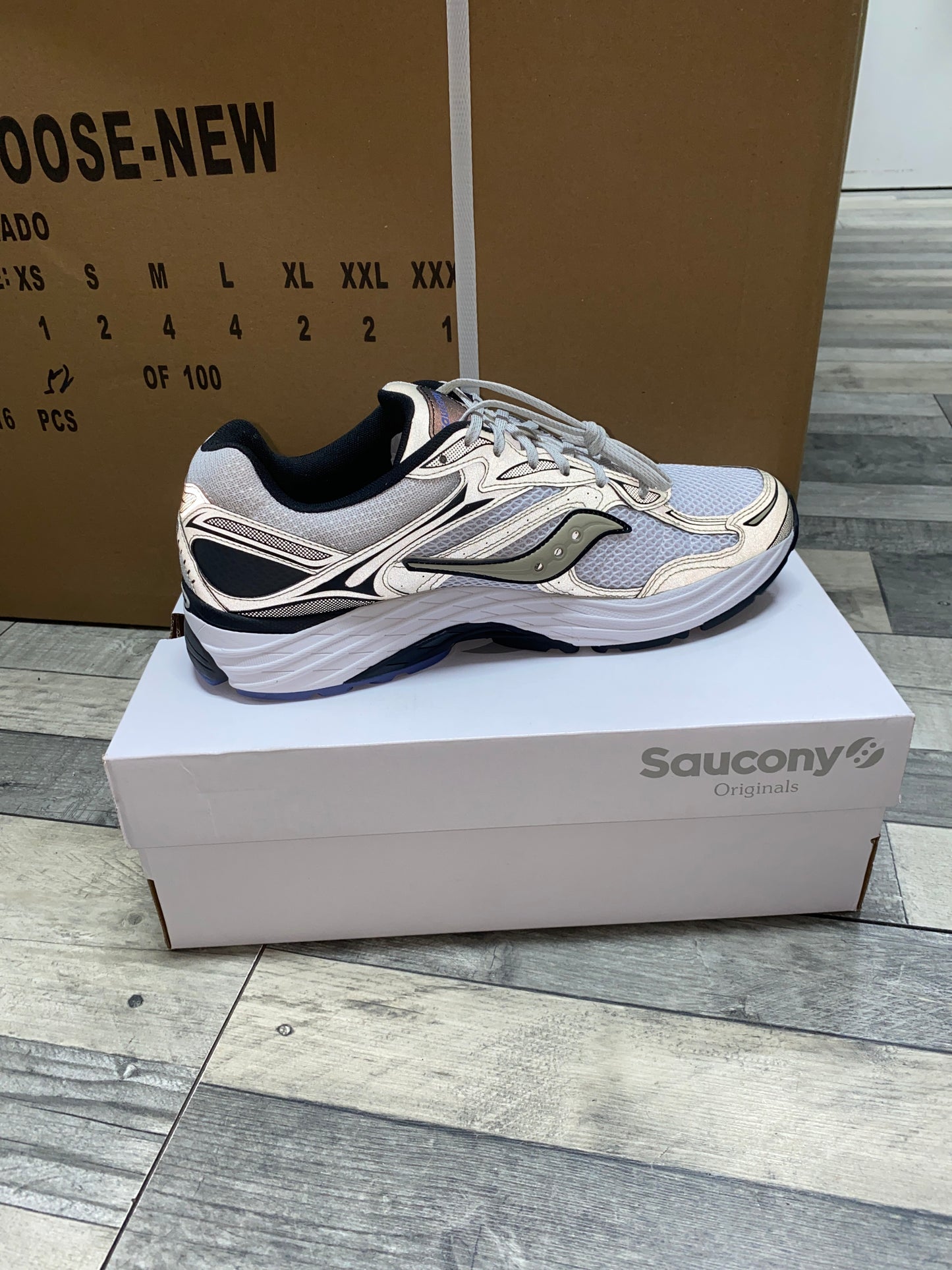SAUCONY - Progrid Omni 9 WHITE/GOLD