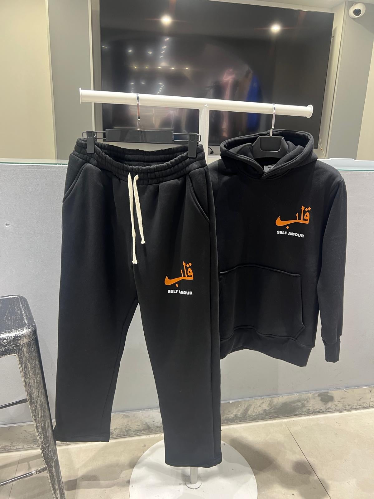 Ensemble Jogging “Self Amour” — Hoodie & Jogger (Noir / Écru )