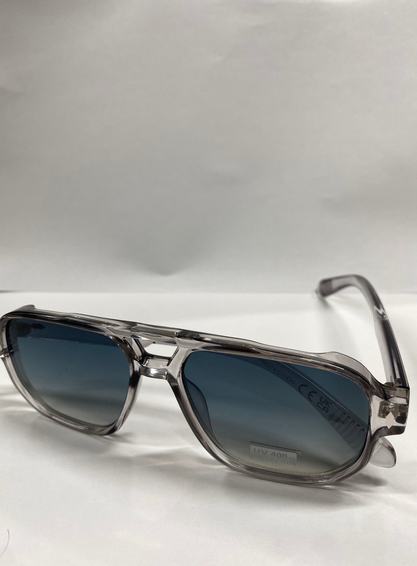 Lunettes de Soleil - 100% UV PROTECTION Teinte dégradé Bleu foncé