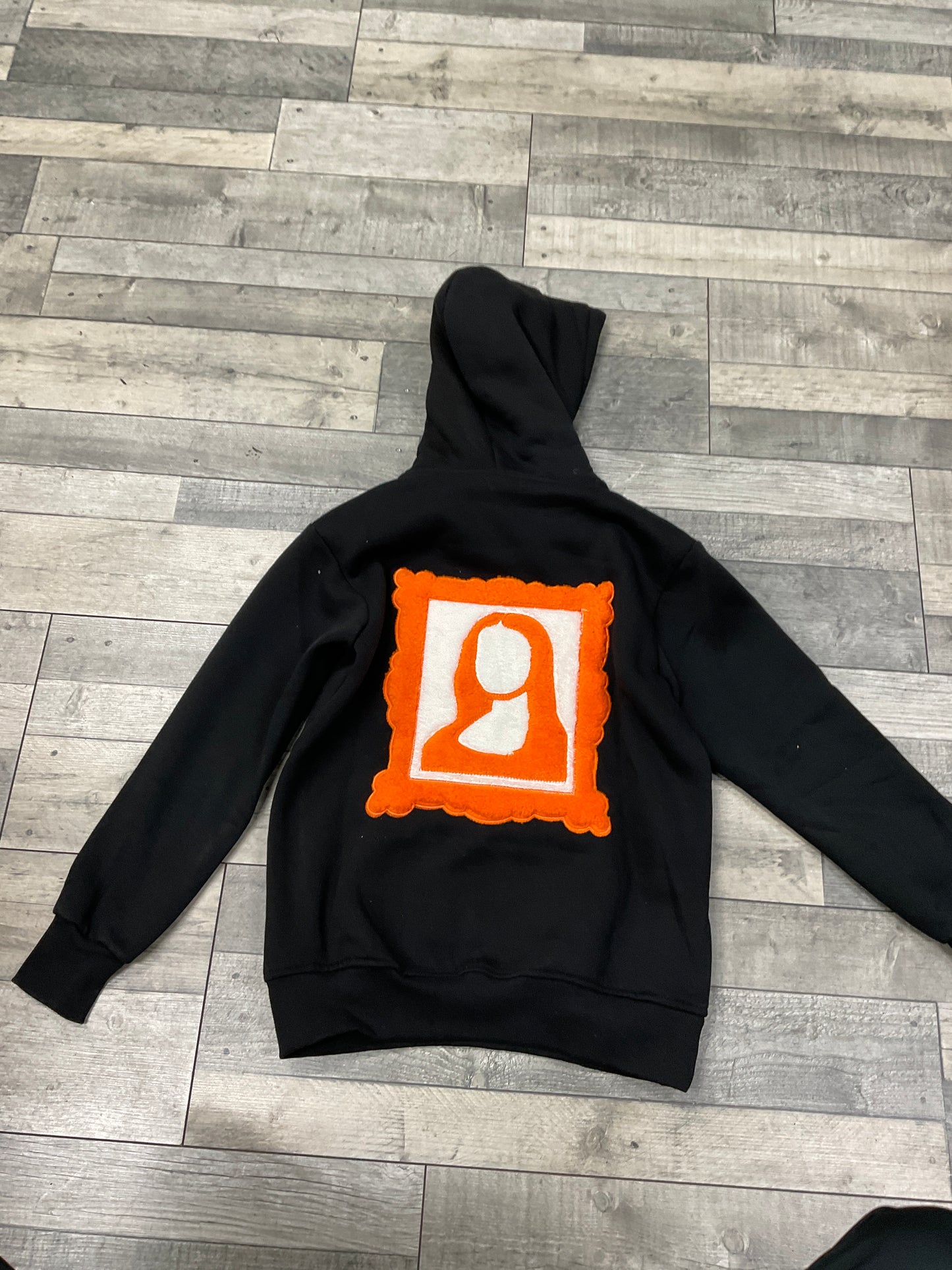 Hoodie Mona Lisa - Connect Studio Paris - Noir Orange