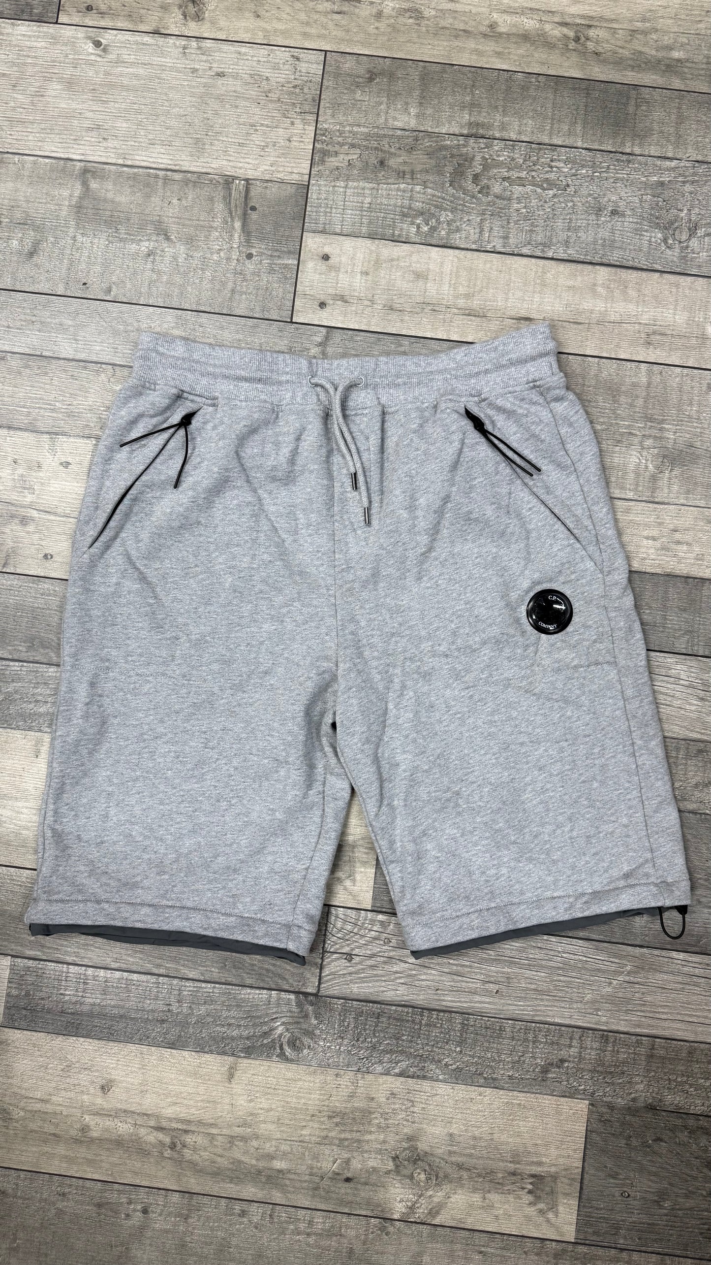 CP COMPANY - Short Gris Chiné Clair