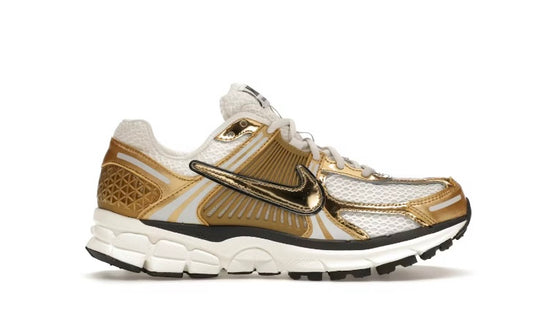 Nike zoom vomero 5 doré