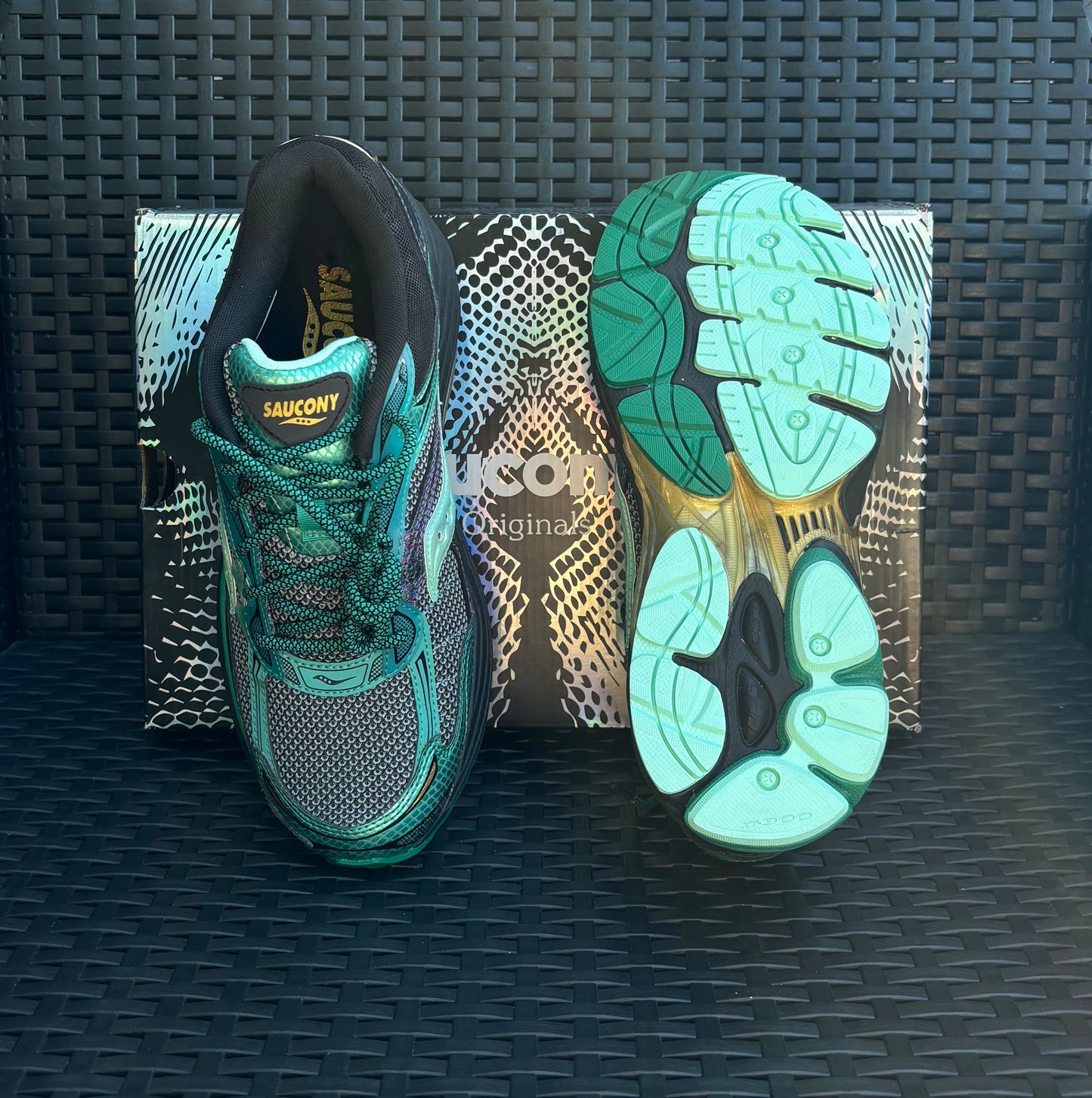 Saucony progrid omni 9 Green glow