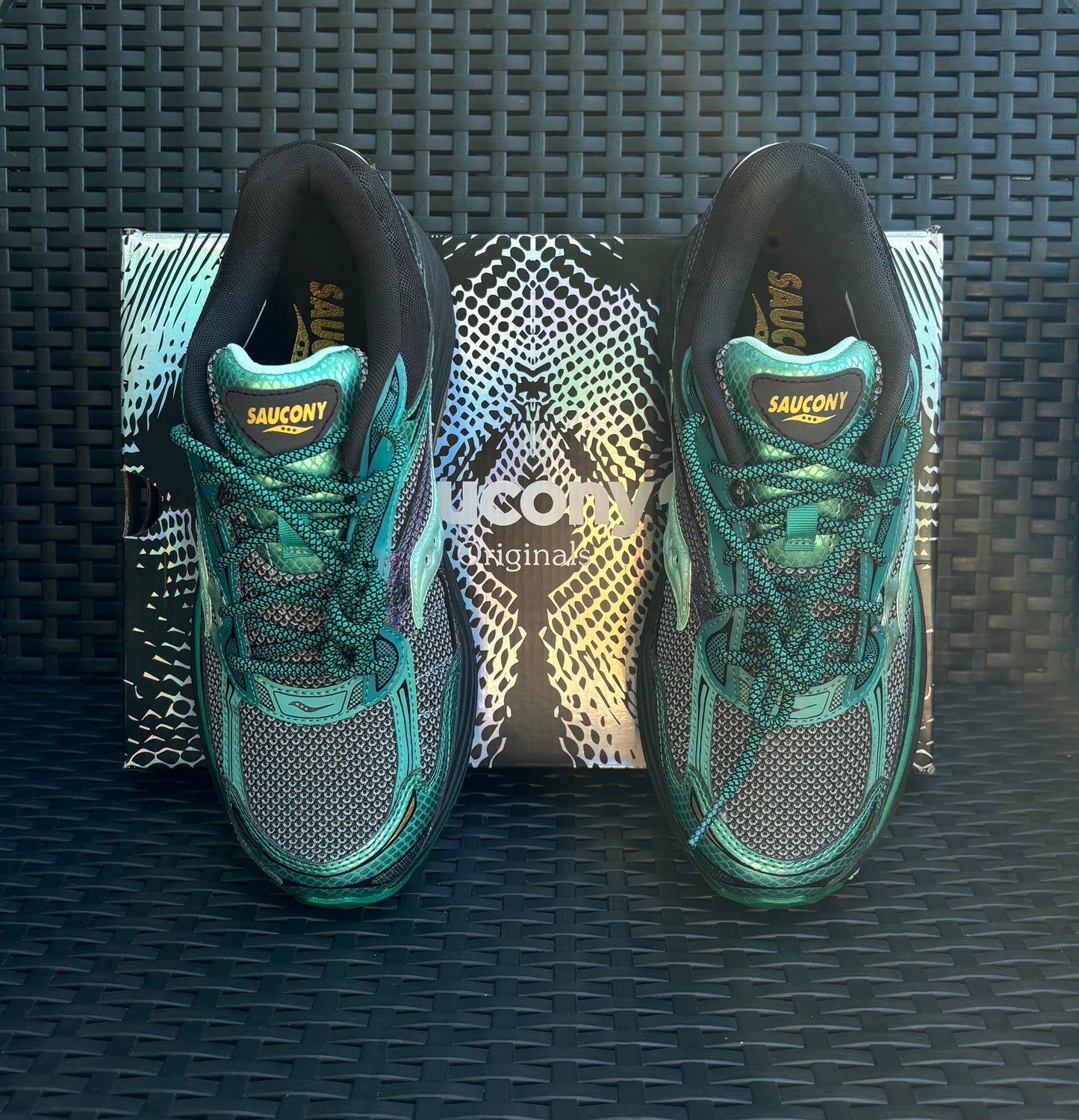 Saucony progrid omni 9 Green glow
