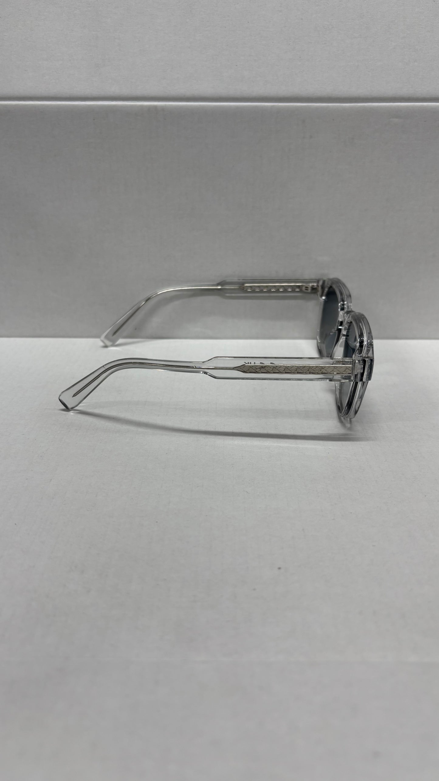 Lunettes 100% UV PROTECTION - gris bleuté argent