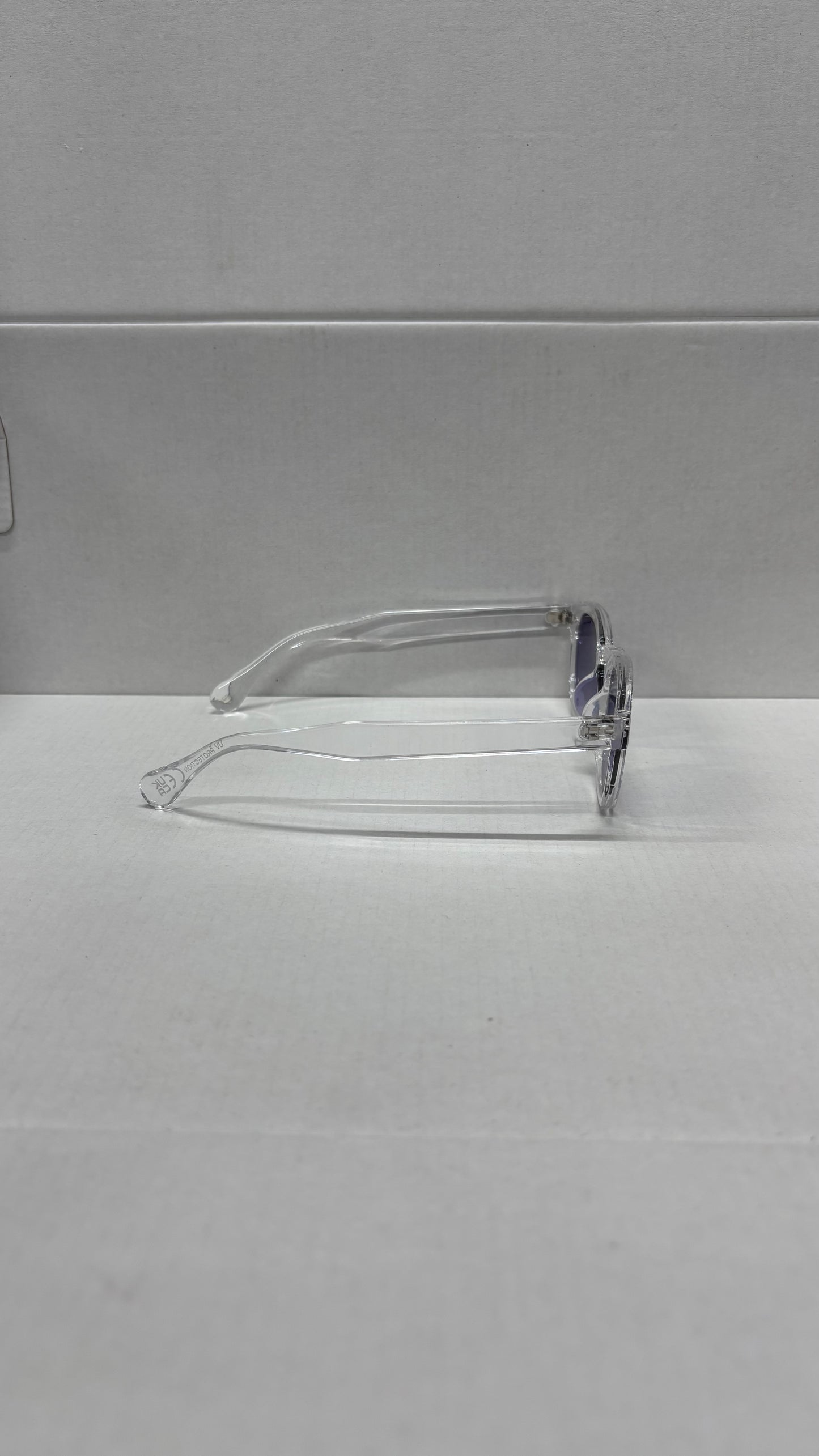 Lunettes 100% UV PROTECTION - violet transparent