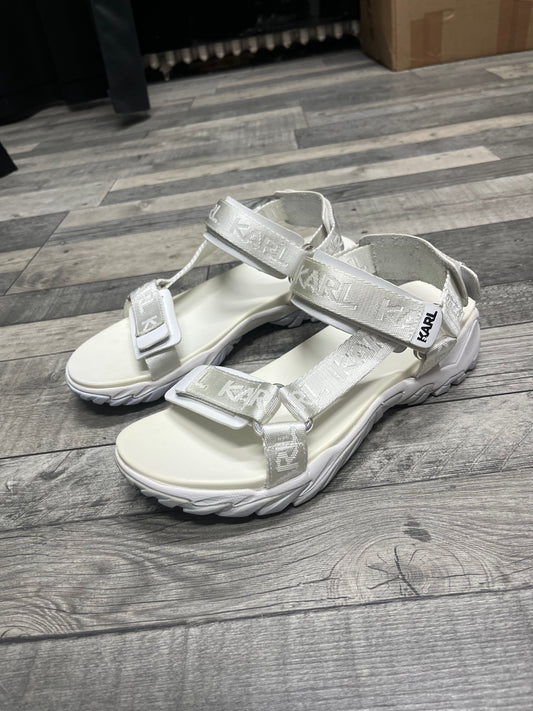 Karl Strap Run Sand White
