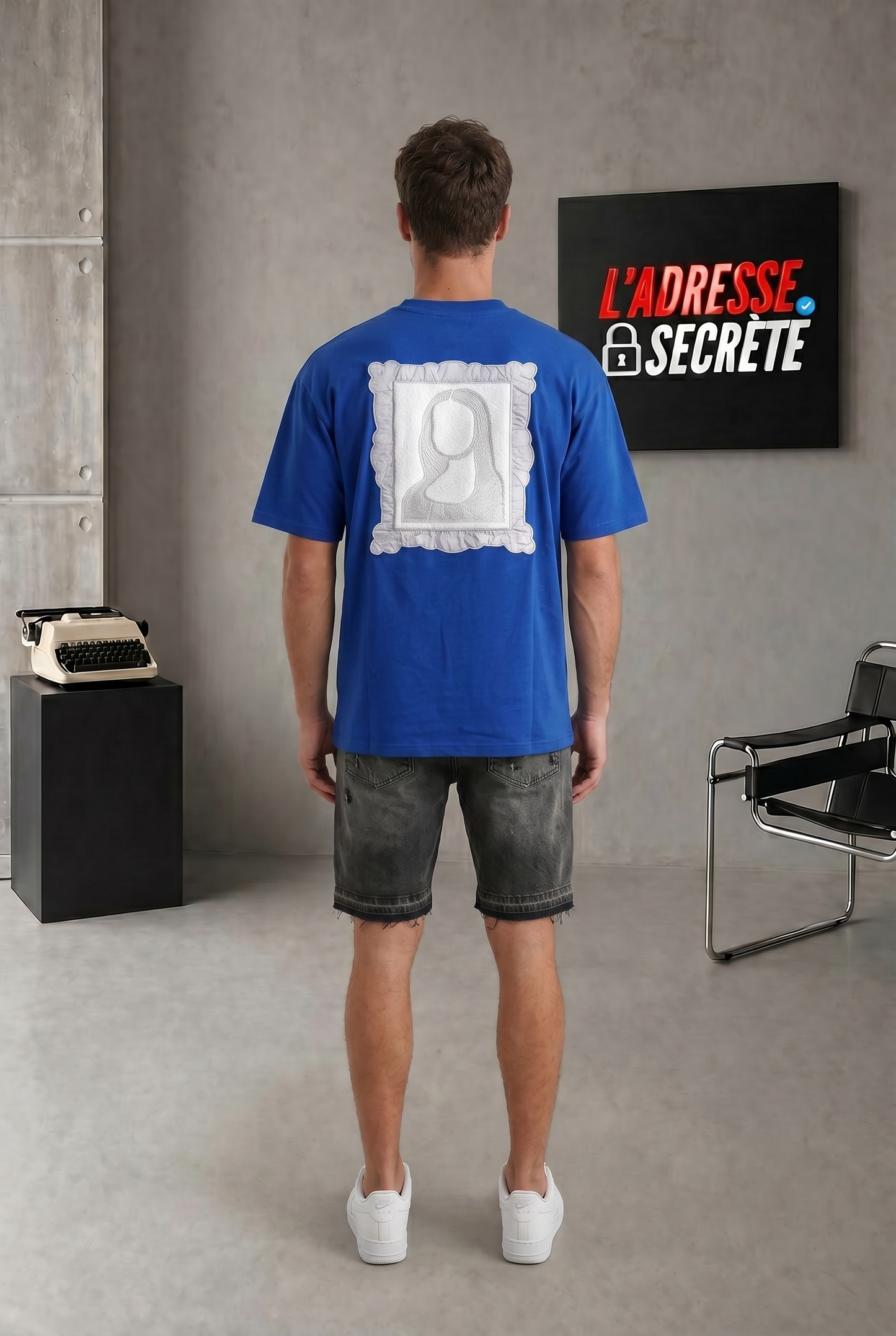 T-shirt ‘Louvre Edition’ – Mona Lisa Electric Royal Blue.