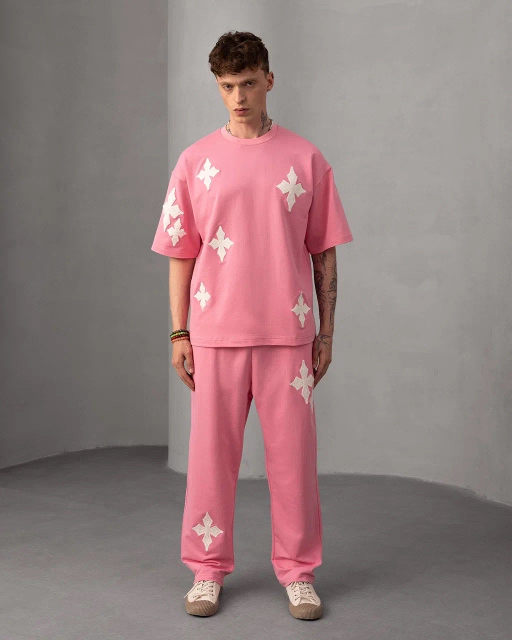 Ensemble Oversize Brodé – Patch Croix Blanche  ( Rose )