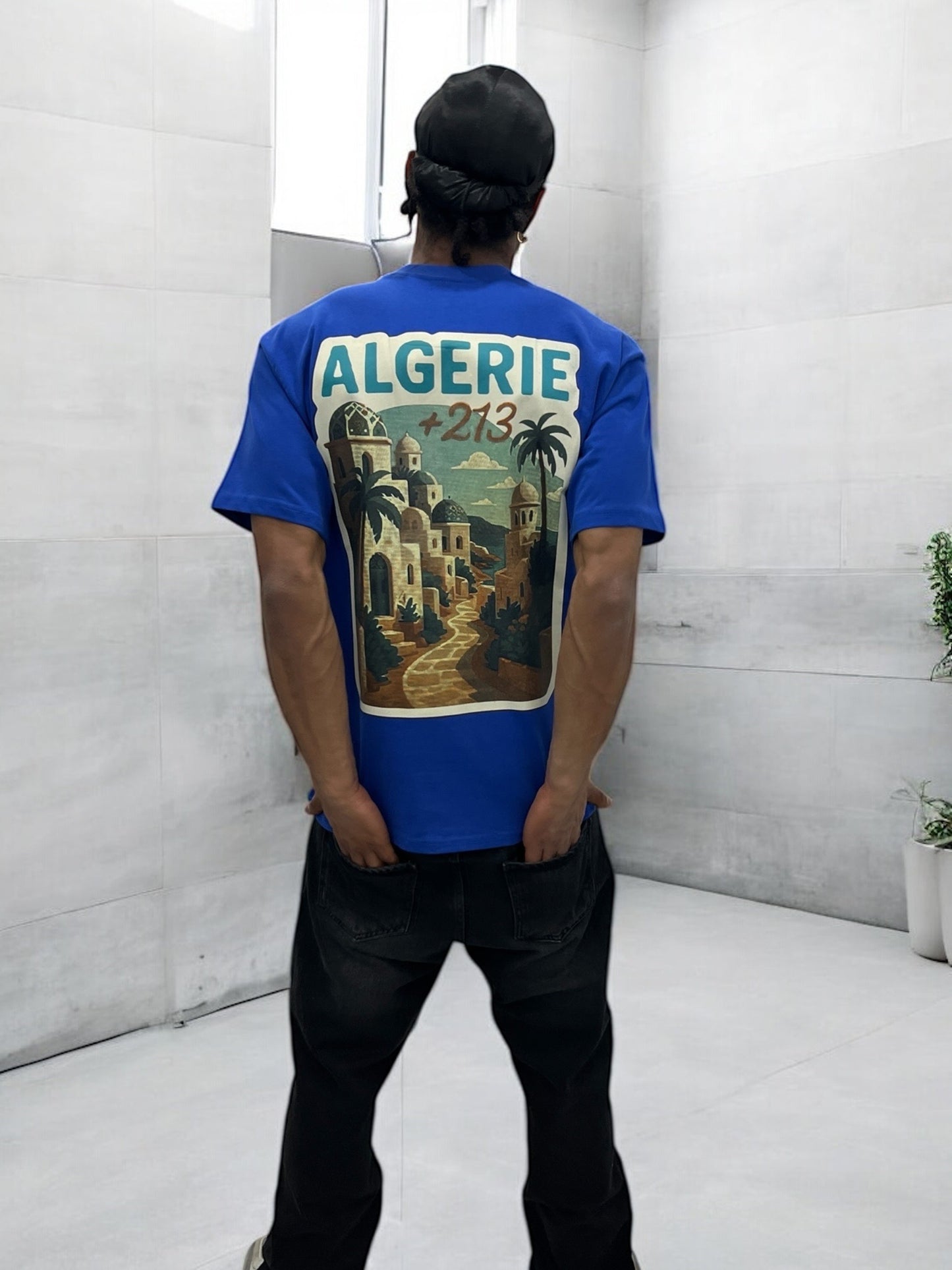 T-shirt “ALGERIE +213” – Visuel Vintage Palais & Palmiers (Bleu Roi)