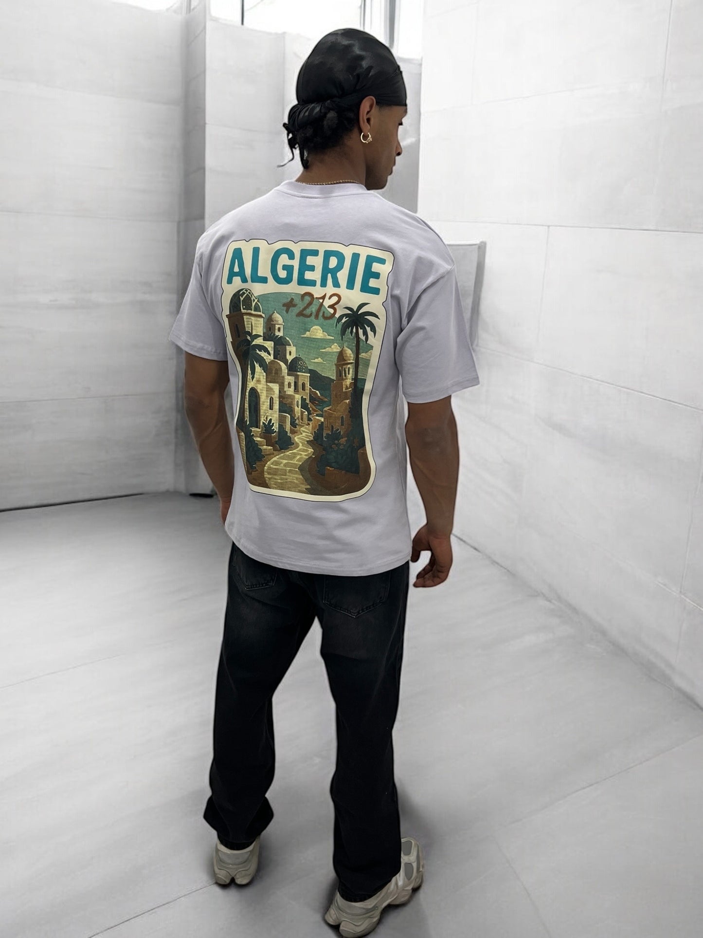 T-shirt “ALGERIE +213” – Visuel Vintage Palais & Palmiers (Gris Perle)