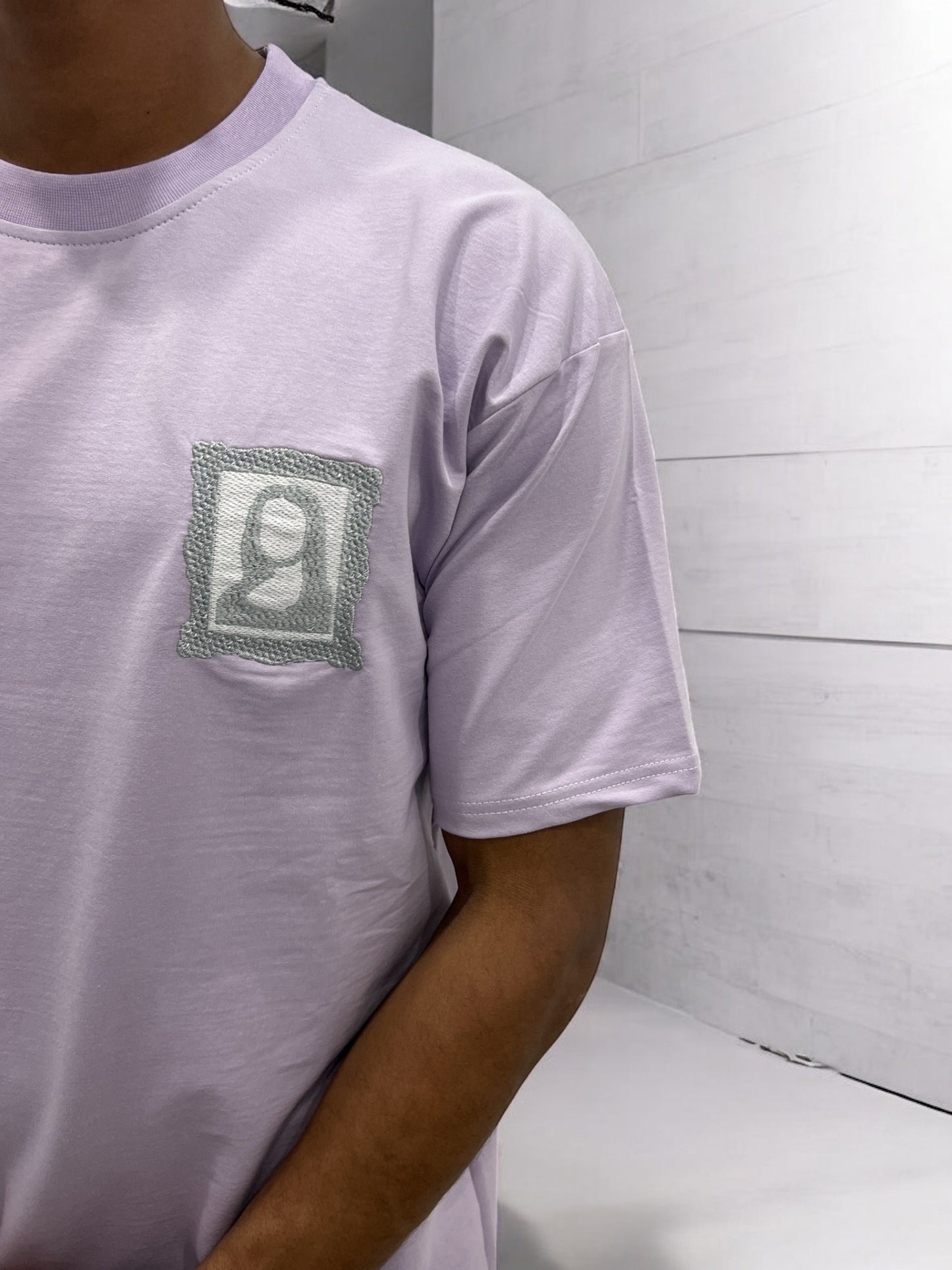 T-shirt Art Class – Mona Stylisée (Lilas)