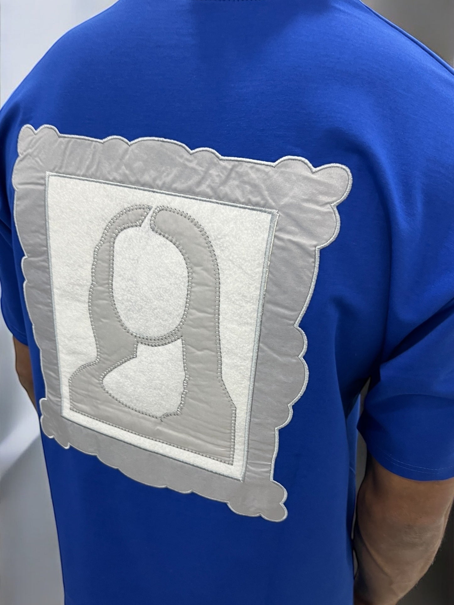 T-shirt Art Class – Mona Stylisée (Bleu Roi)
