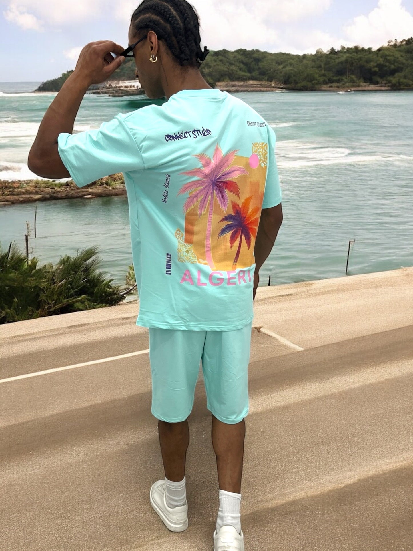Ensemble ALGERIA Tropical – T-shirt + Short Unisexe (Palmiers)
 - bleu ciel