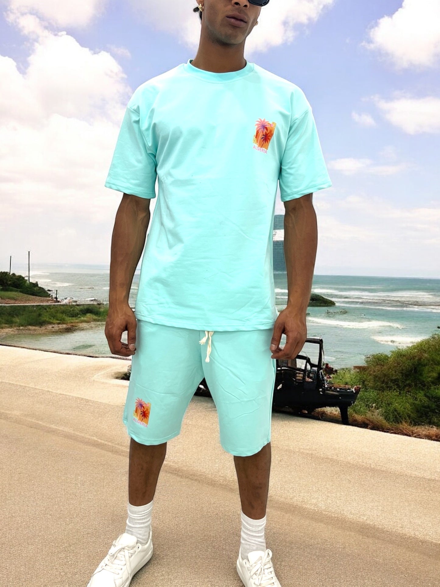 Ensemble ALGERIA Tropical – T-shirt + Short Unisexe (Palmiers)
 - bleu ciel