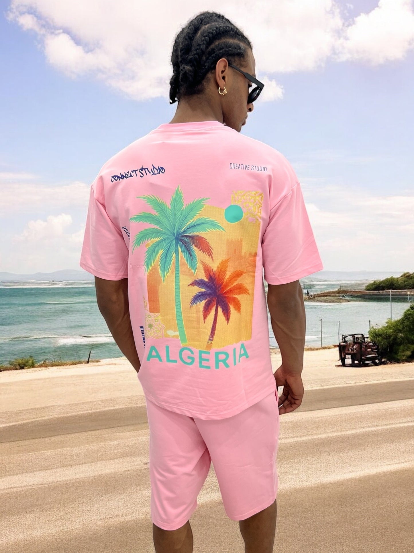 Ensemble ALGERIA Tropical – T-shirt + Short Unisexe (Palmiers)
- Rose