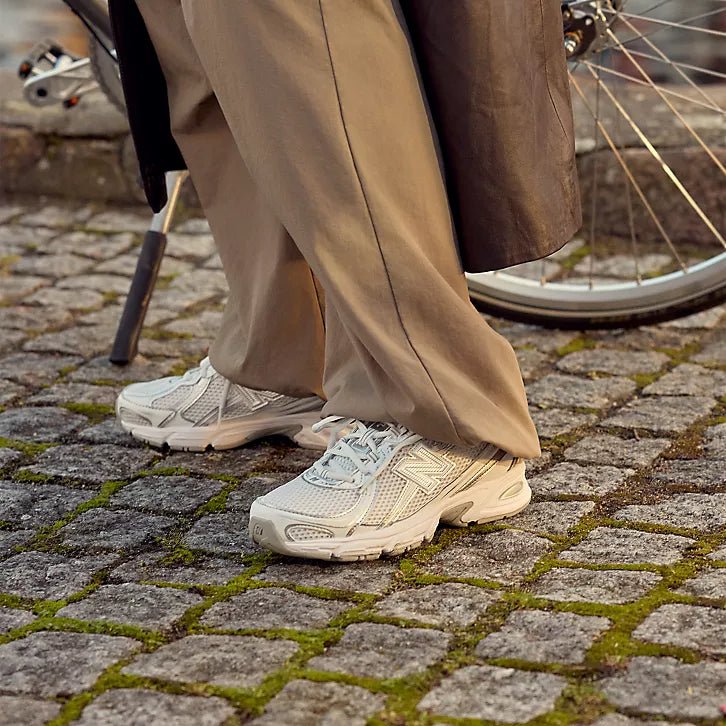 New Balance 740 White et Silver Metallic et Reflection