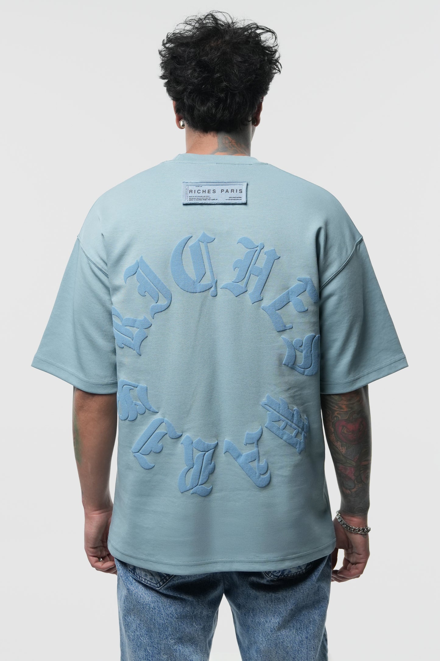 T-shirt Riches Paris – Écriture gothique