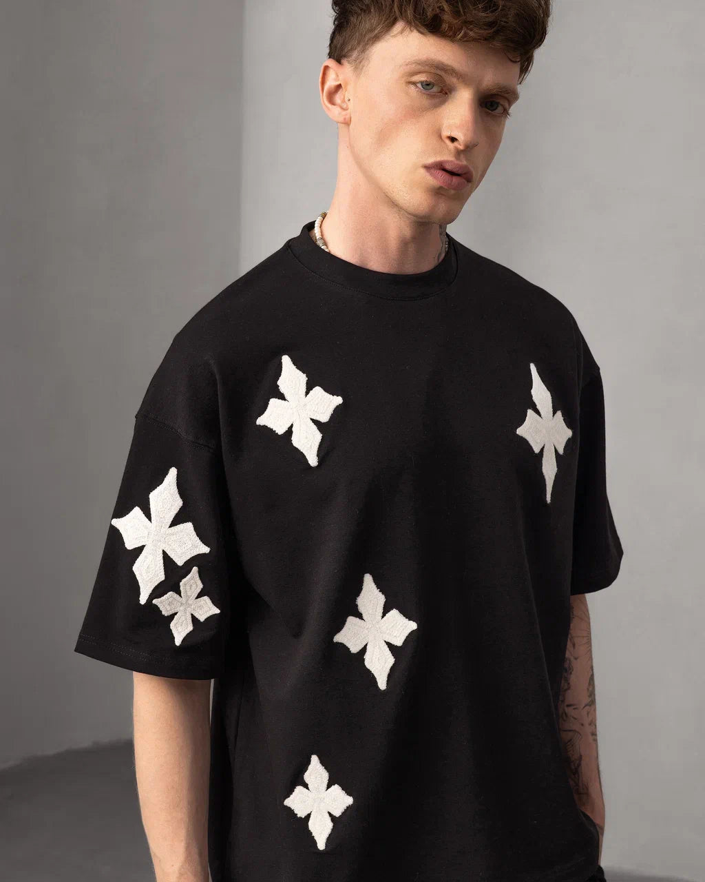 Ensemble Oversize Brodé – Patch Croix Blanches (Noir)
