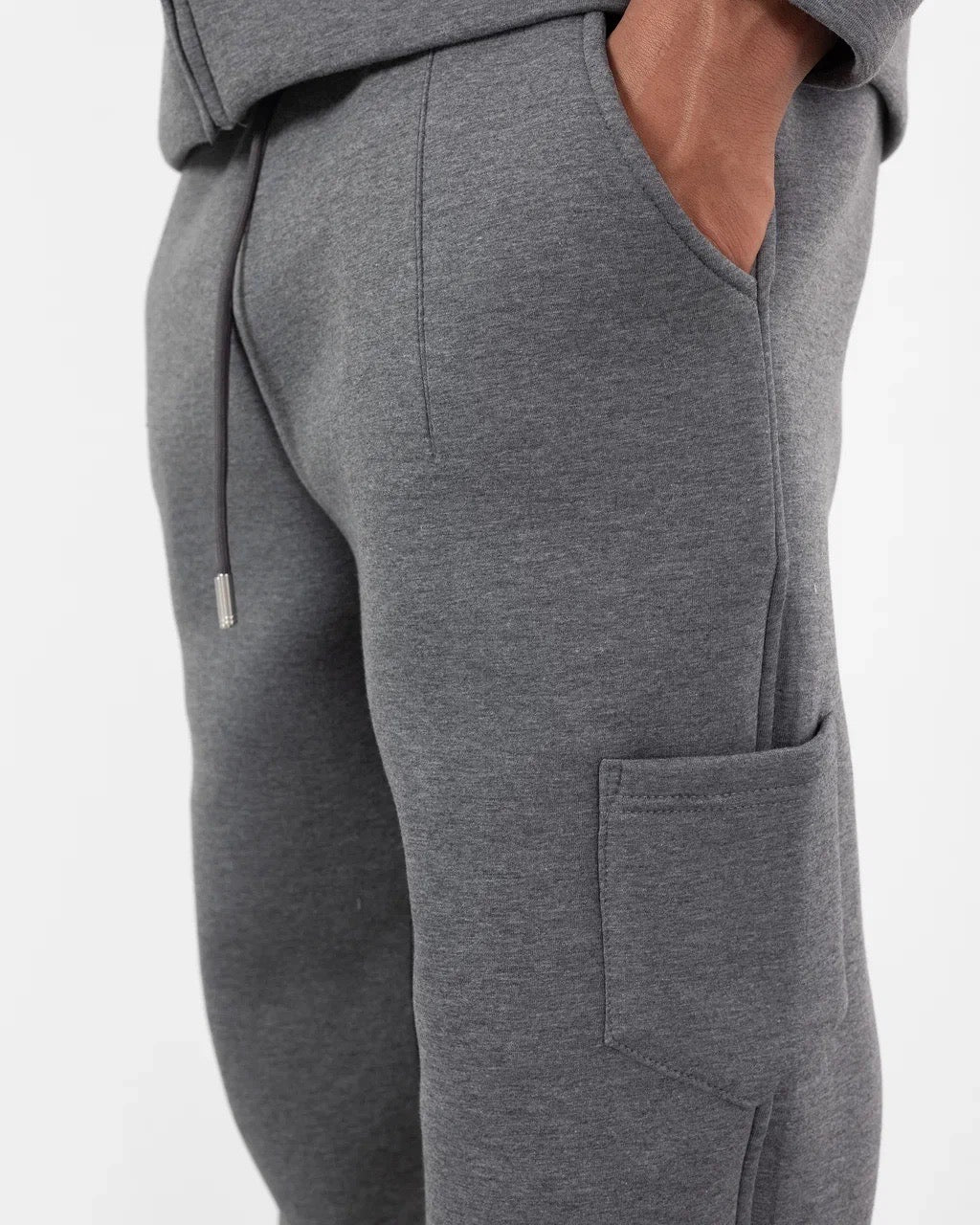 Survêtement Plus Eighteen – OFF THE SYSTEM (PD-7201) – Veste Zippée & Jogger Cargo Unisexe - Gris foncé