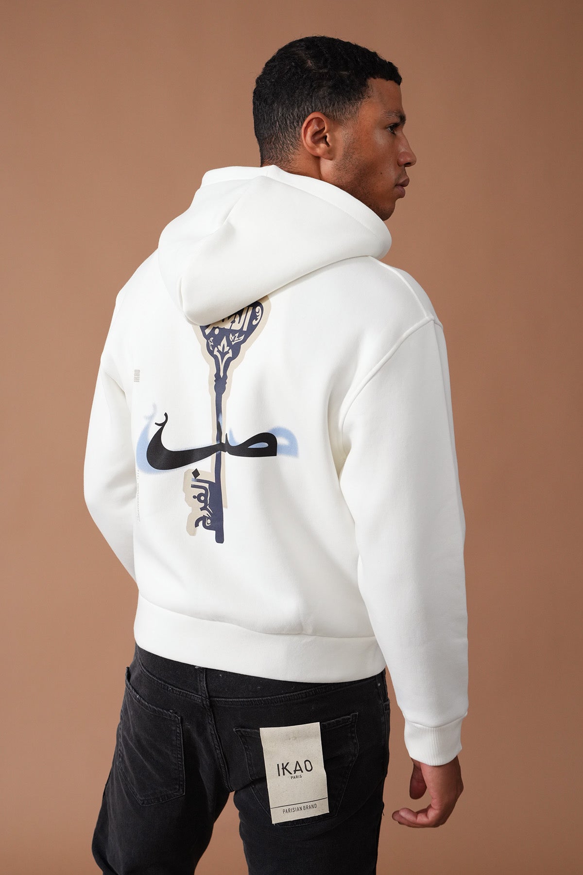 Hoodie Zippé “Key Calligraphie” — Unisexe (Noir / Écru)