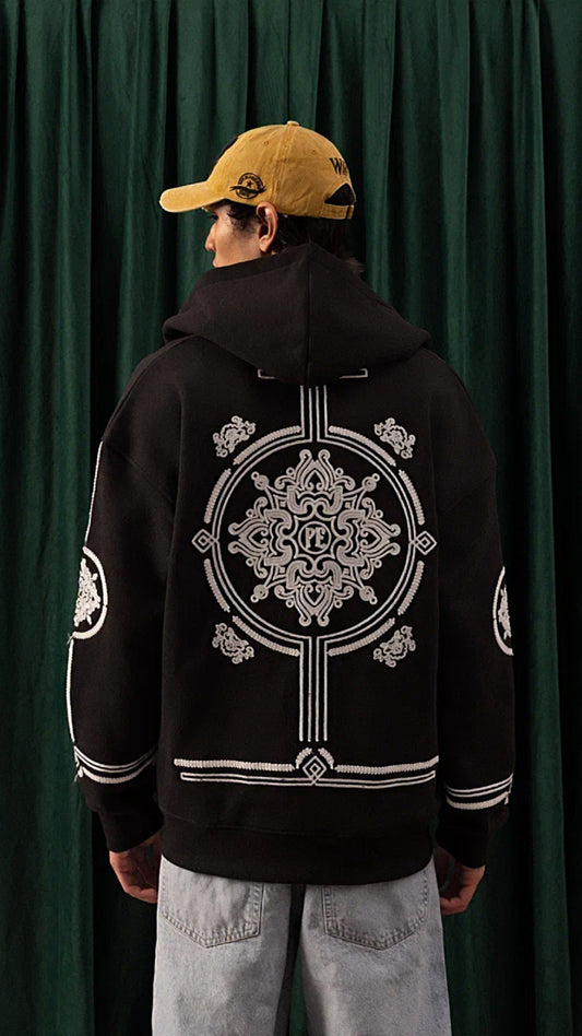 Hoodie Zippé Brodé “Royal Crest” — Oversize Noir